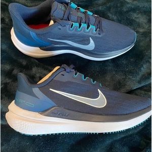 Nike Winflo9’s  brand new in original box. Never worn.